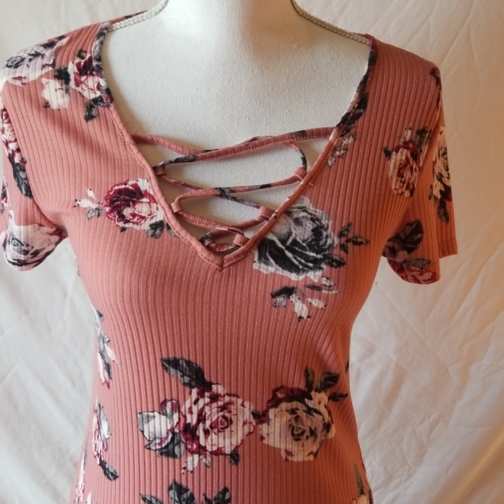 Dress - Picture 2 of 4